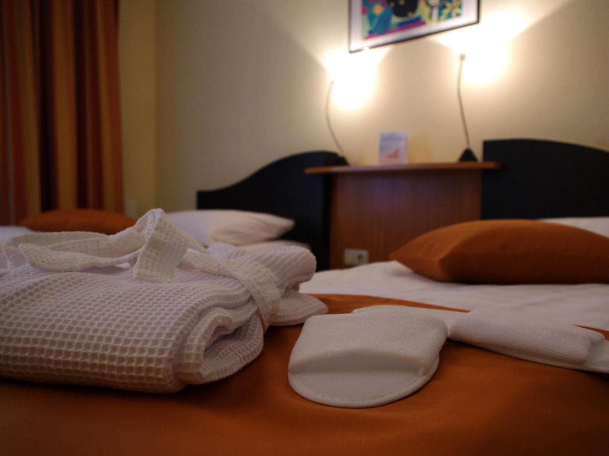 H+ Hotel ארפורט מראה חיצוני תמונה